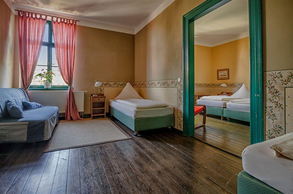 Hotel Zur Henne Naumburg  Exterior photo